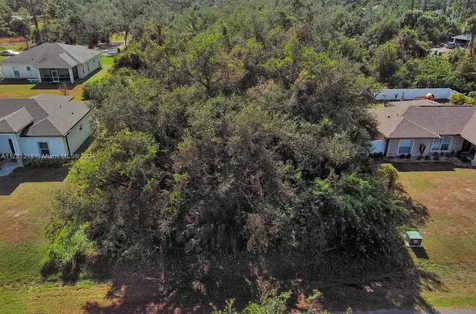 #3 Sargon Avenue North Port FL 34287