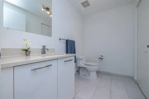 3250 NE 1st Avenue Miami FL 33137