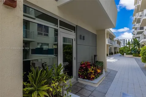 3250 NE 1st Avenue Miami FL 33137