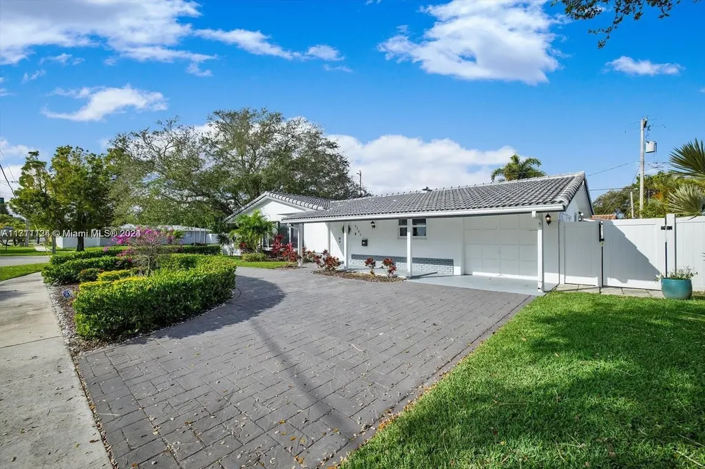 6201 NE 22nd Avenue Fort Lauderdale FL 33308