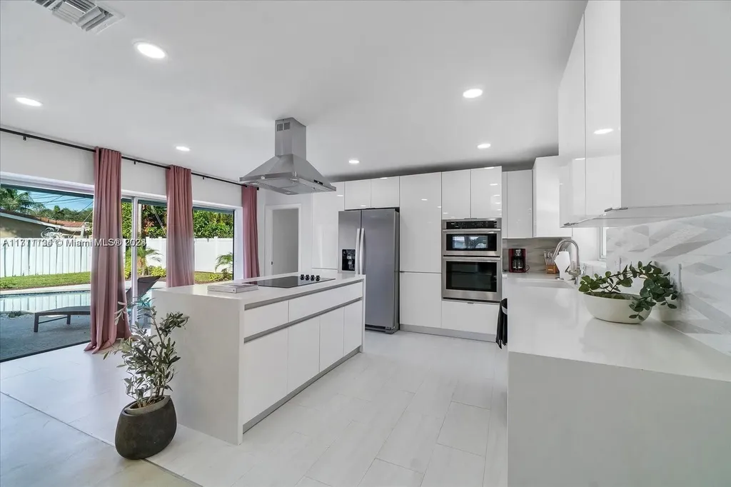 6201 NE 22nd Avenue Fort Lauderdale FL 33308