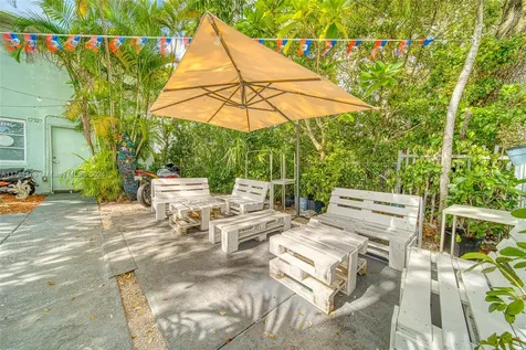 Commercial Property For Sale In North Miami North Miami FL 33161