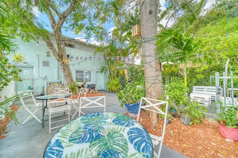 Commercial Property For Sale In North Miami North Miami FL 33161