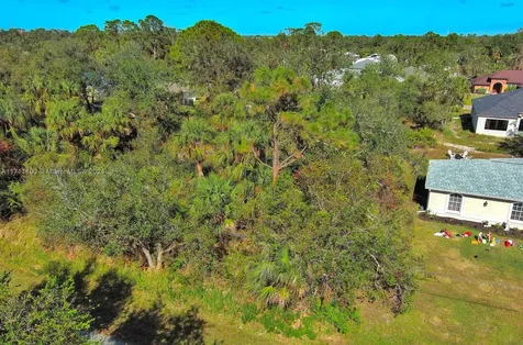 #2 Sargon Avenue North Port FL 34287