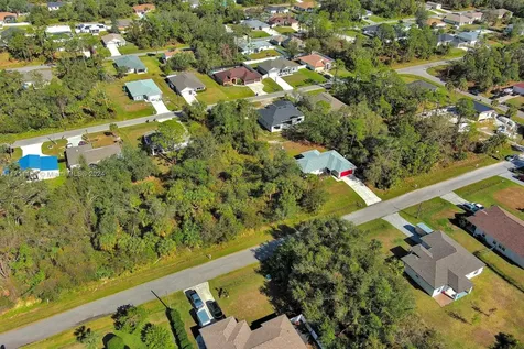#2 Sargon Avenue North Port FL 34287