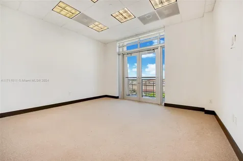 135 San Lorenzo Avenue Coral Gables FL 33146