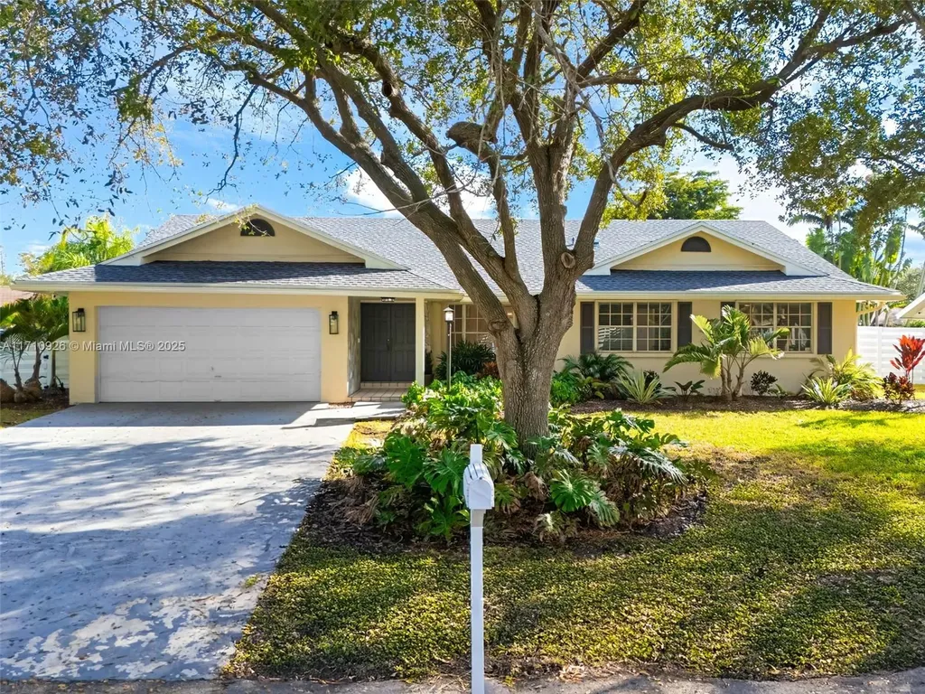 14853 SW 152nd Place Miami FL 33196