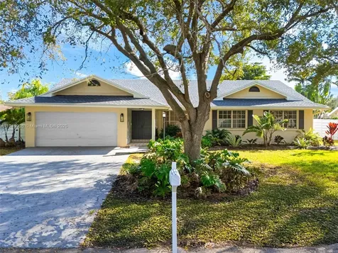 14853 SW 152nd Place Miami FL 33196