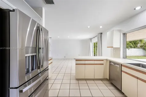 14853 SW 152nd Place Miami FL 33196