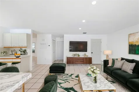 14853 SW 152nd Place Miami FL 33196