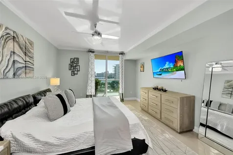 3330 NE 190th Street Aventura FL 33180