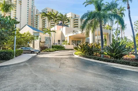 3330 NE 190th Street Aventura FL 33180