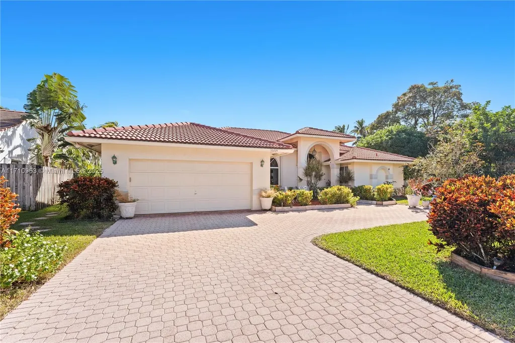 10224 SW 12th Street Pembroke Pines FL 33025