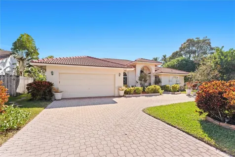 10224 SW 12th Street Pembroke Pines FL 33025