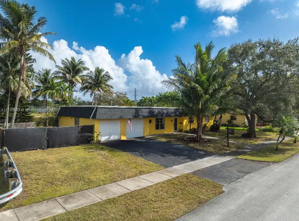 10541 SW 102nd Avenue Miami FL 33176