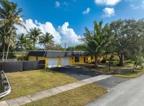10541 SW 102nd Avenue Miami FL 33176