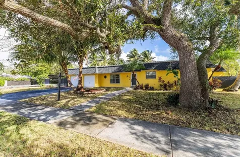 10541 SW 102nd Avenue Miami FL 33176