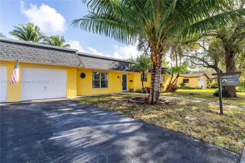 10541 SW 102nd Avenue Miami FL 33176