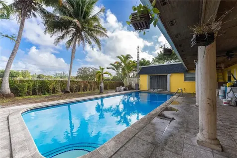 10541 SW 102nd Avenue Miami FL 33176