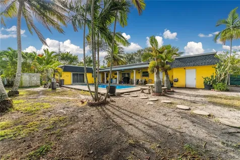 10541 SW 102nd Avenue Miami FL 33176