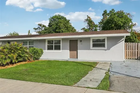 1932 SW 69th Avenue North Lauderdale FL 33068