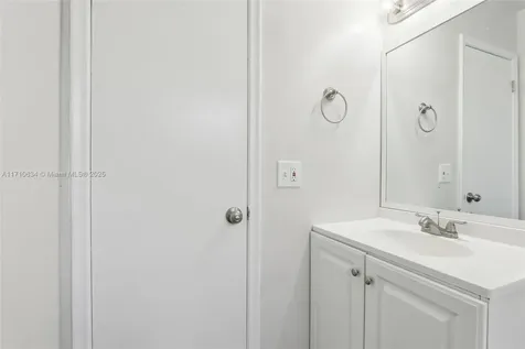 1932 SW 69th Avenue North Lauderdale FL 33068