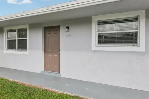 1932 SW 69th Avenue North Lauderdale FL 33068