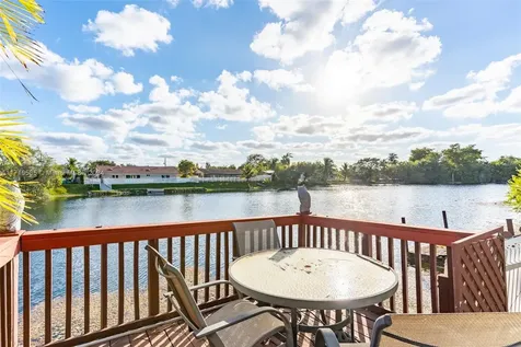 13750 Kendale Lakes Drive Miami FL 33183