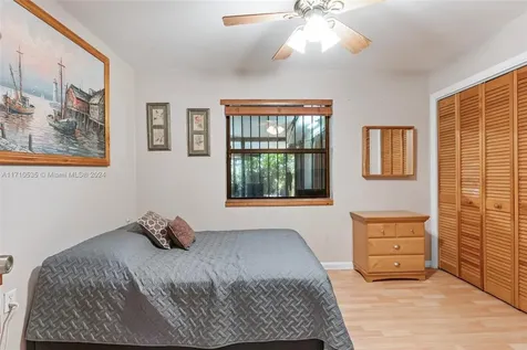 13750 Kendale Lakes Drive Miami FL 33183