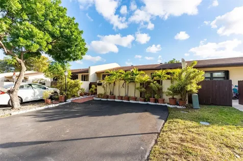 13750 Kendale Lakes Drive Miami FL 33183