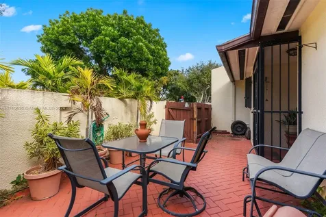 13750 Kendale Lakes Drive Miami FL 33183