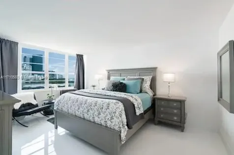 100 Lincoln Road Miami Beach FL 33139
