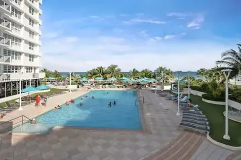100 Lincoln Road Miami Beach FL 33139