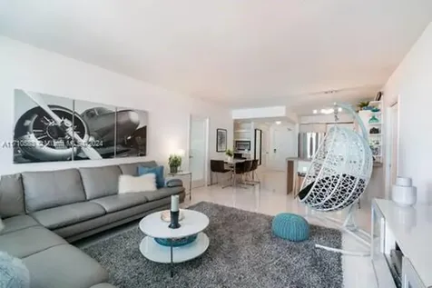 100 Lincoln Road Miami Beach FL 33139