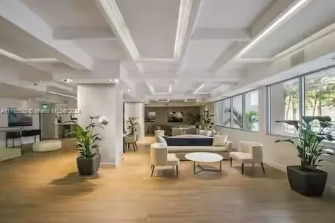 100 Lincoln Road Miami Beach FL 33139