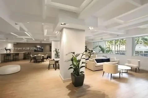 100 Lincoln Road Miami Beach FL 33139
