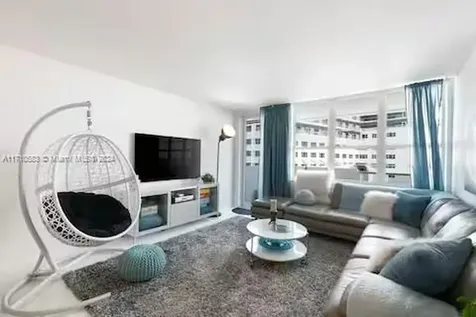 100 Lincoln Road Miami Beach FL 33139