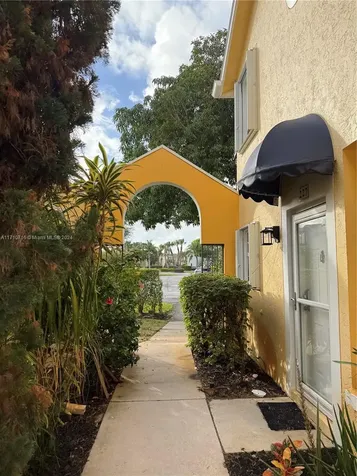 225 Waterside Drive Hypoluxo FL 33462