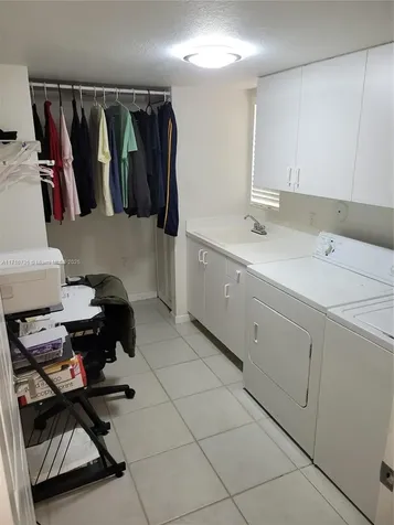 2005 Oceanwalk Terrace Pompano Beach FL 33062
