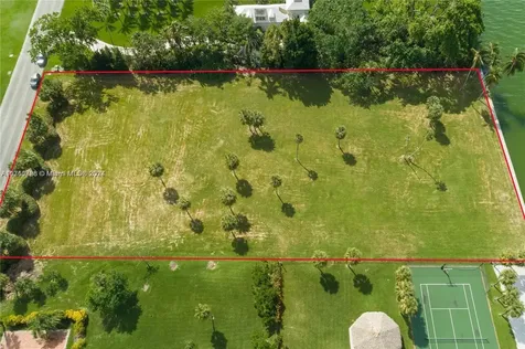 9 W Indian Creek Island Road Indian Creek FL 33154