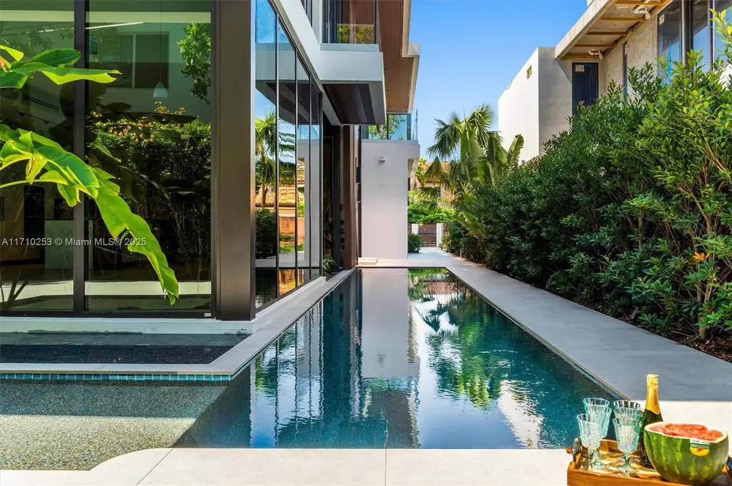 3306 NE 16th Street Fort Lauderdale FL 33304