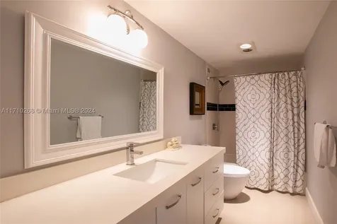 1800 NE 114th Street Miami FL 33181