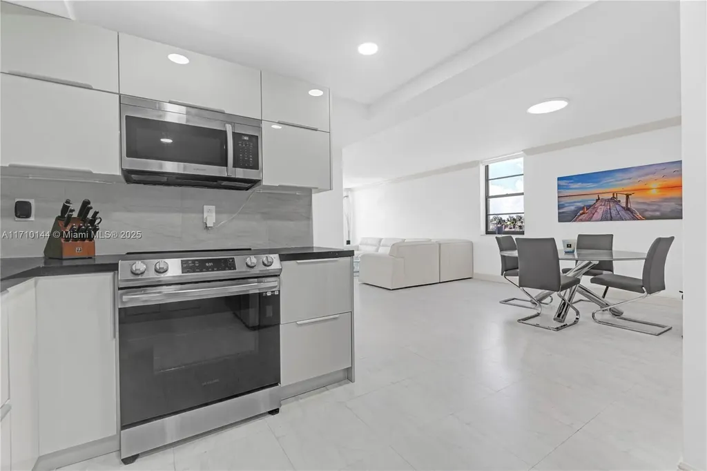 1600 S Ocean Drive Hollywood FL 33019