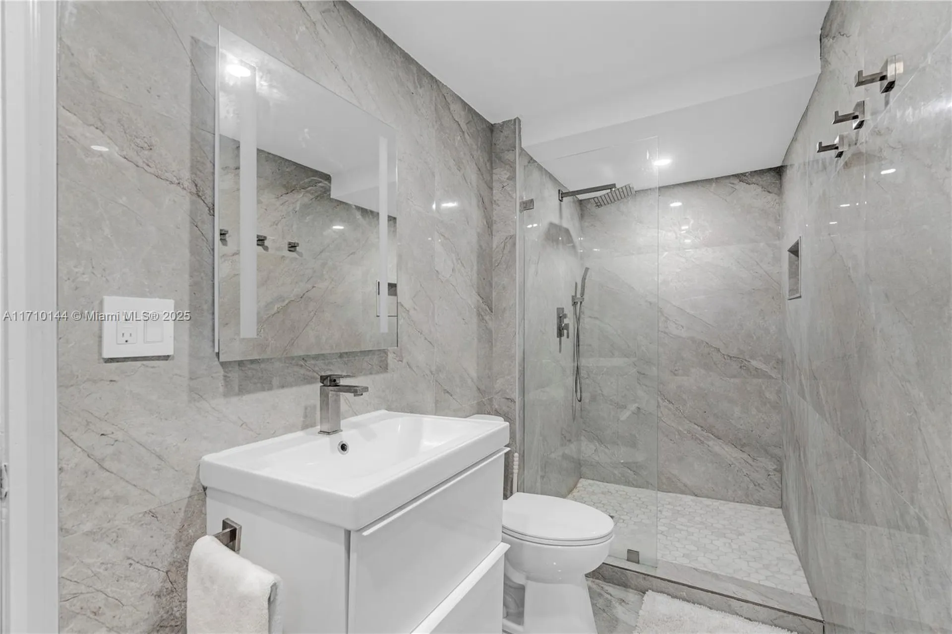 1600 S Ocean Drive Hollywood FL 33019
