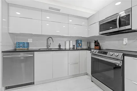 1600 S Ocean Drive Hollywood FL 33019