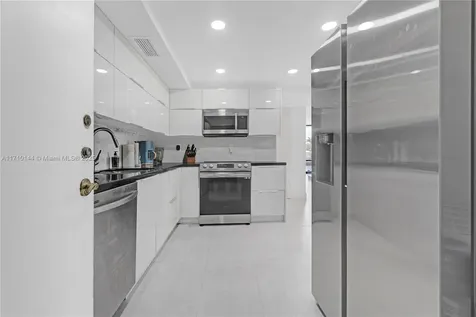 1600 S Ocean Drive Hollywood FL 33019