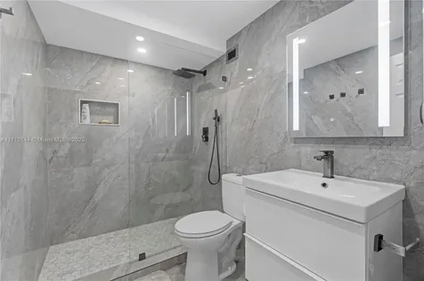 1600 S Ocean Drive Hollywood FL 33019