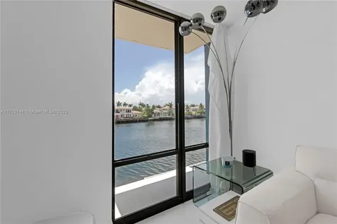 1600 S Ocean Drive Hollywood FL 33019
