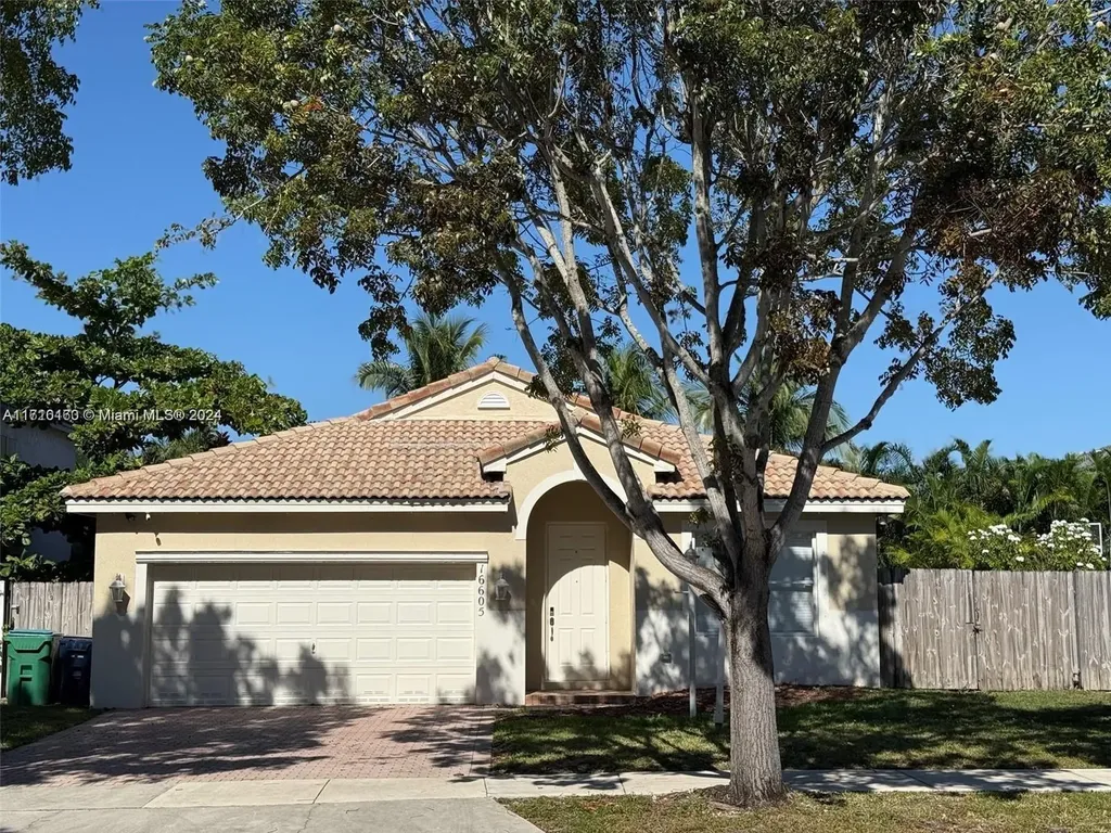 16605 SW 68th Terrace Miami FL 33193
