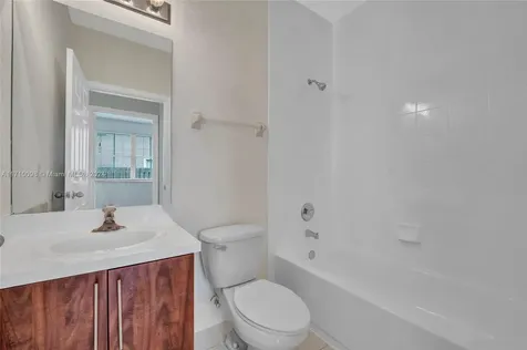 2507 SE 15th Court Homestead FL 33035